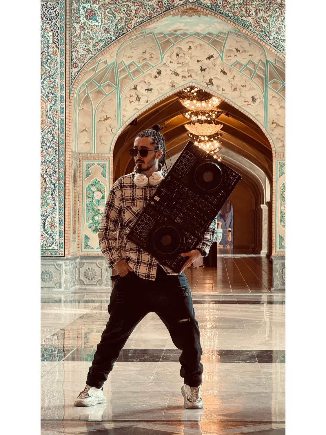 اموزش گیتار ، دی جی رایگان|خدمات آموزشی|کیش, |دیوار