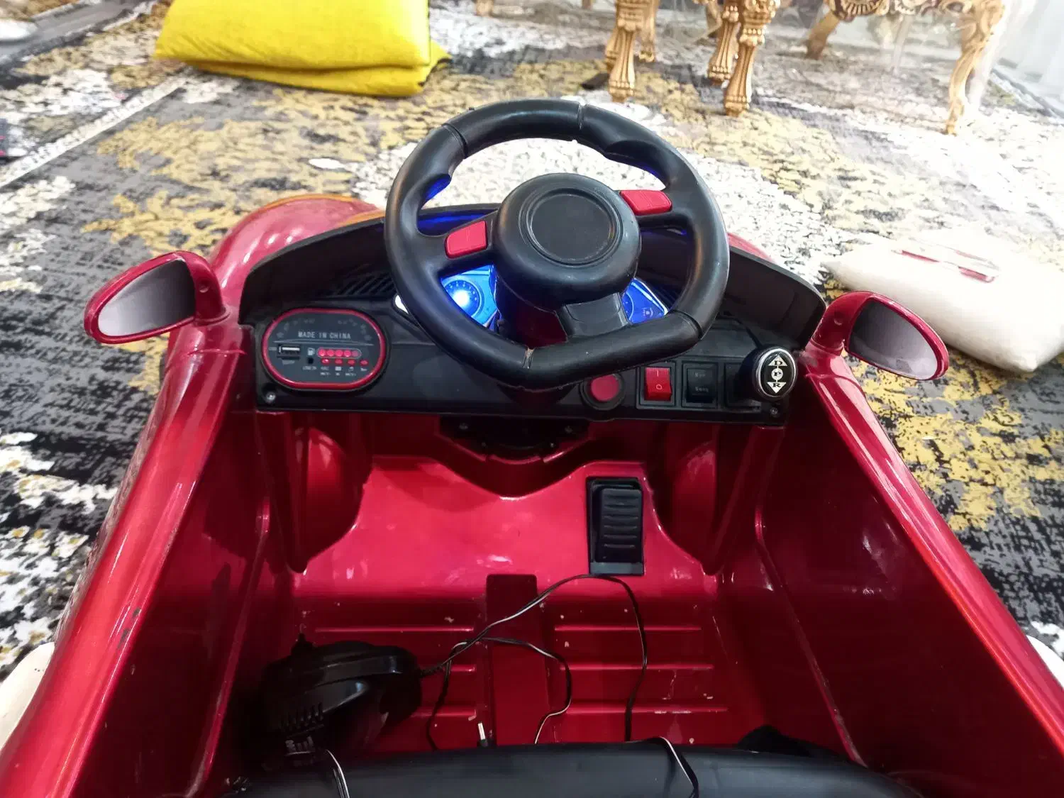 ماشین شارژی4موتوره درحدنو فول گهواره داربشرطBMW|اسباببازی|مشهد, اروند|دیوار