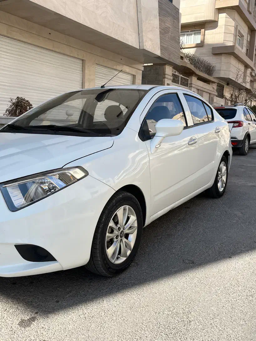 برلیانس H230 مدل ۱۳۹۷|خودرو سواری و وانت|خمینیشهر, |دیوار