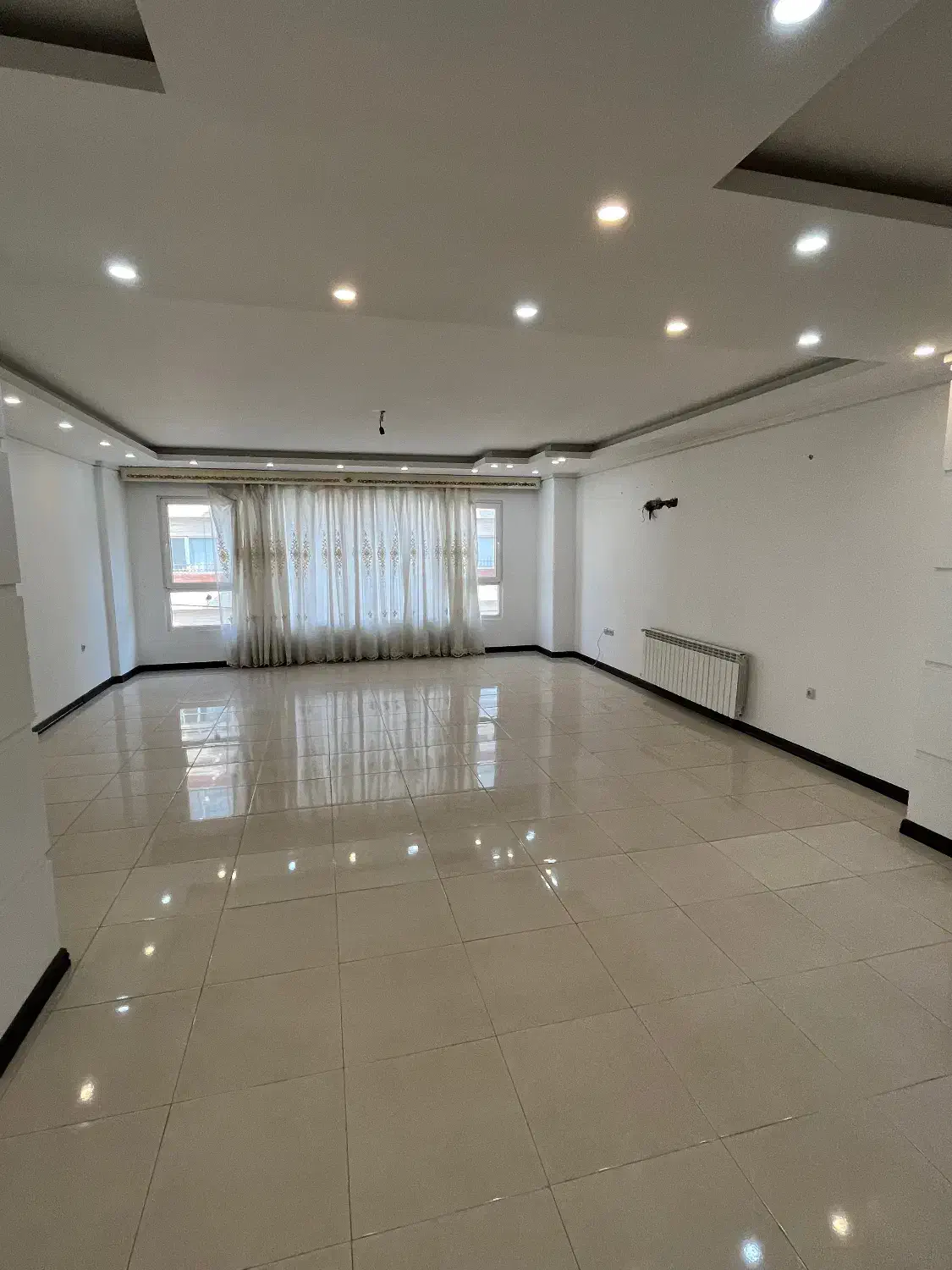 اجاره آپارتمان 120متری خیابان هراز فول امکانات|اجارهٔ آپارتمان|آمل, |دیوار