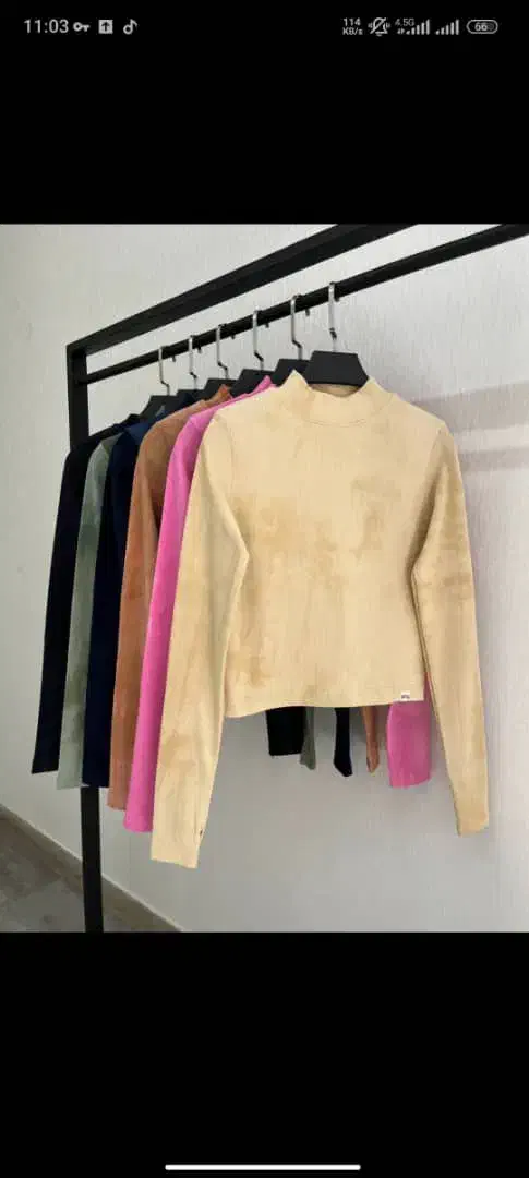 کراپ یقه ایستاده ی ابرنگی|لباس|اهواز, کوی باهنر|دیوار