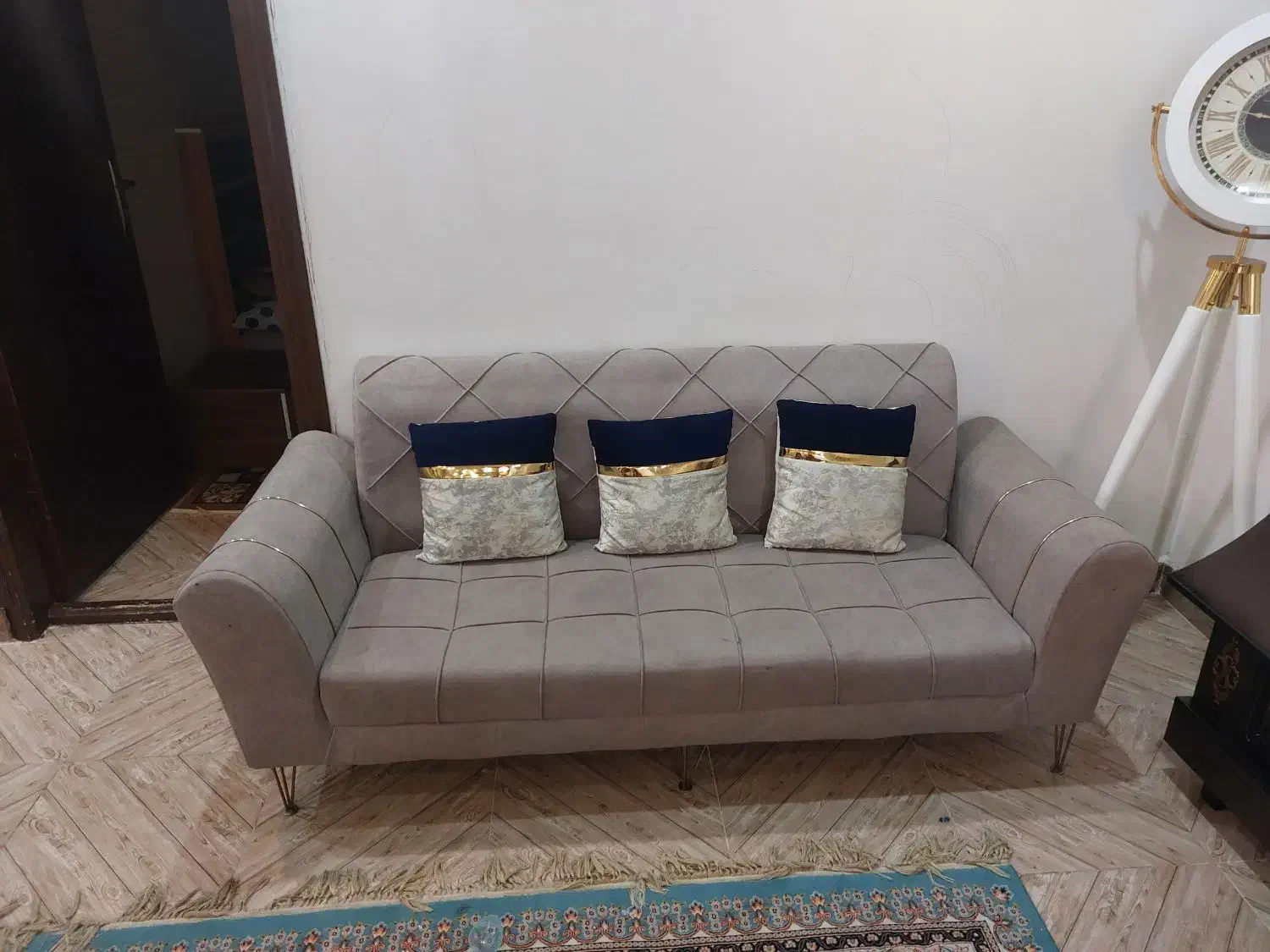 مبل ۷ نفره تمیز|مبلمان خانگی و میز عسلی|مینودشت, |دیوار