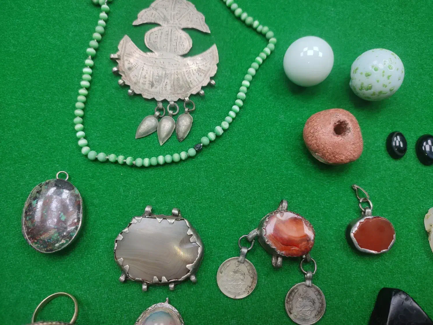 عتیقه سنگهای قدیمی|کلکسیون اشیاء عتیقه|باسمنج, |دیوار