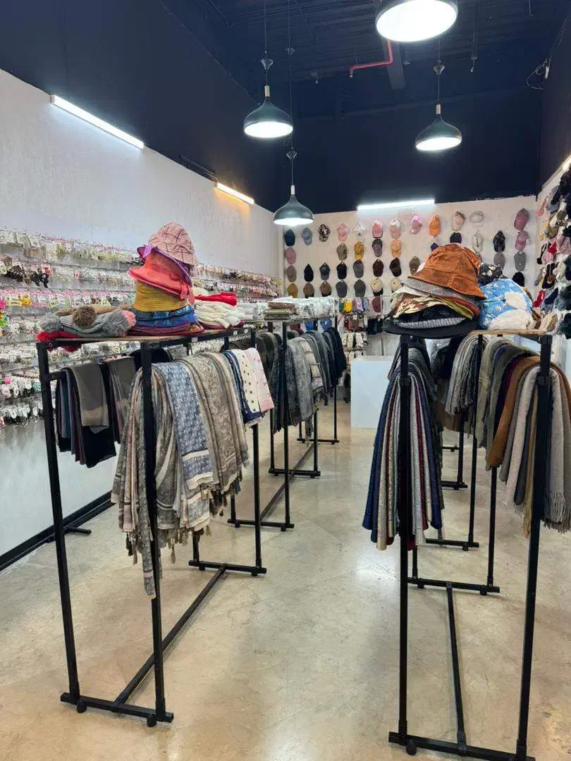 فروشنده خانم (تمام و نیمه وقت)|استخدام بازاریابی و فروش|تهران, دکتر هوشیار|دیوار