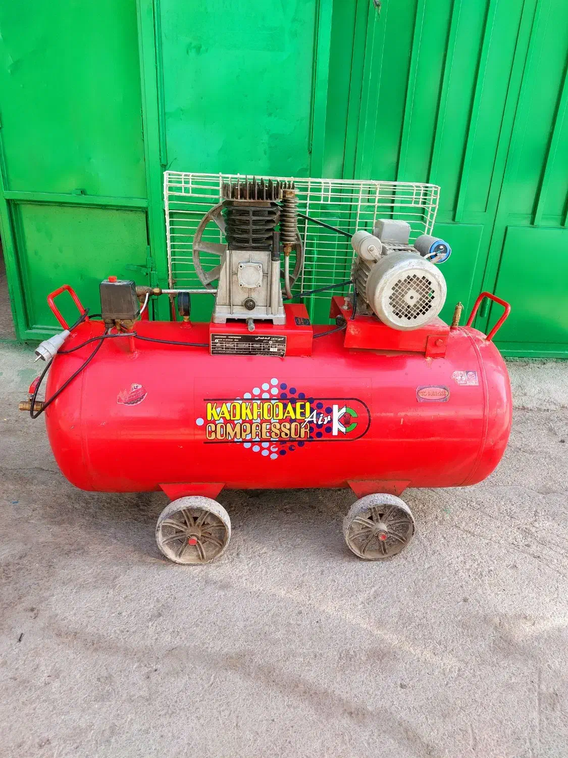 پمپ باد ۲۵۰ کدخدایی|ابزارآلات|اصفهان, ارداجی|دیوار