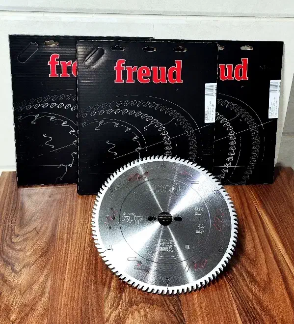 تیغ فروید / اصل ایتالیا / دورکن / لبه چسبان|ابزارآلات|چهاردانگه (تهران), |دیوار