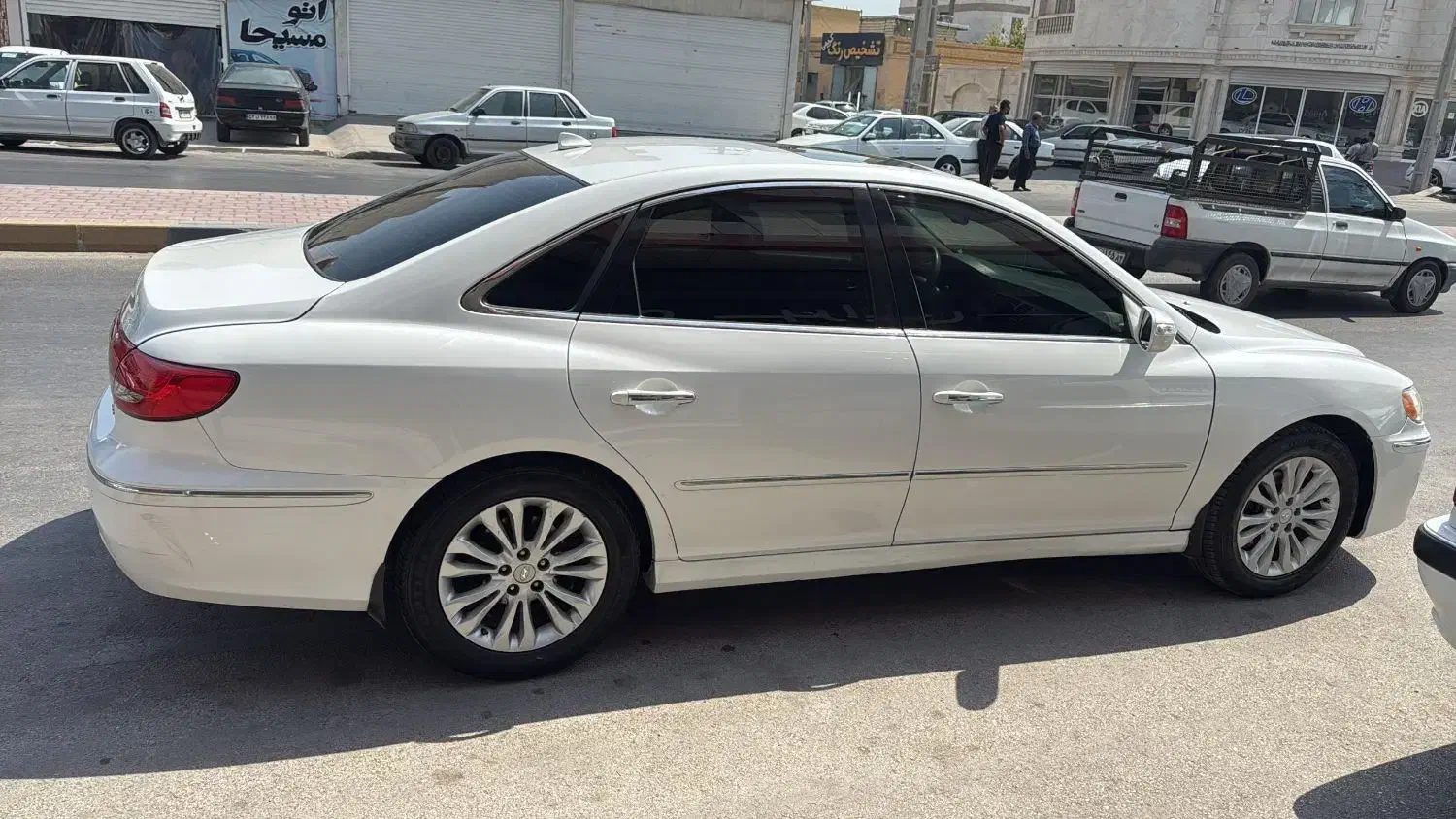 هیوندای آزرا گرنجور 3300cc، مدل ۲۰۱۱ کالیفرنیا|خودرو سواری و وانت|بندرعباس, |دیوار