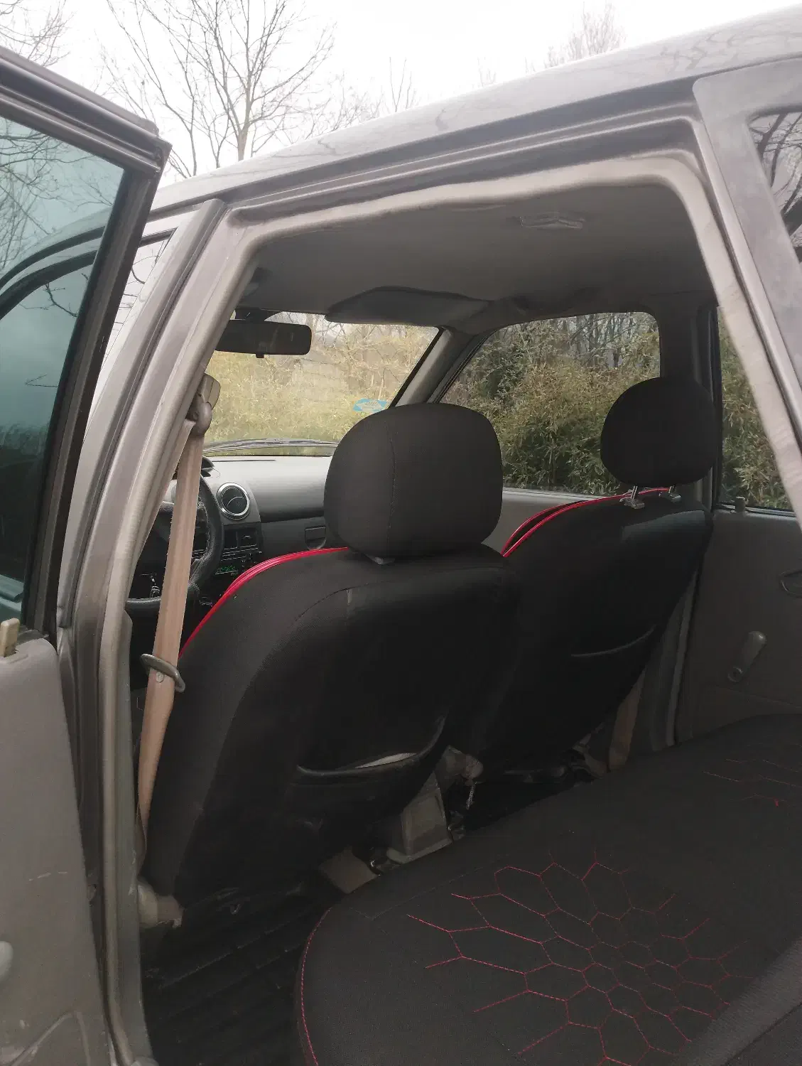 ۱۳۲ مدل ۹۰  هیدرولیک|خودرو سواری و وانت|لاهیجان, خمیر کلایه|دیوار