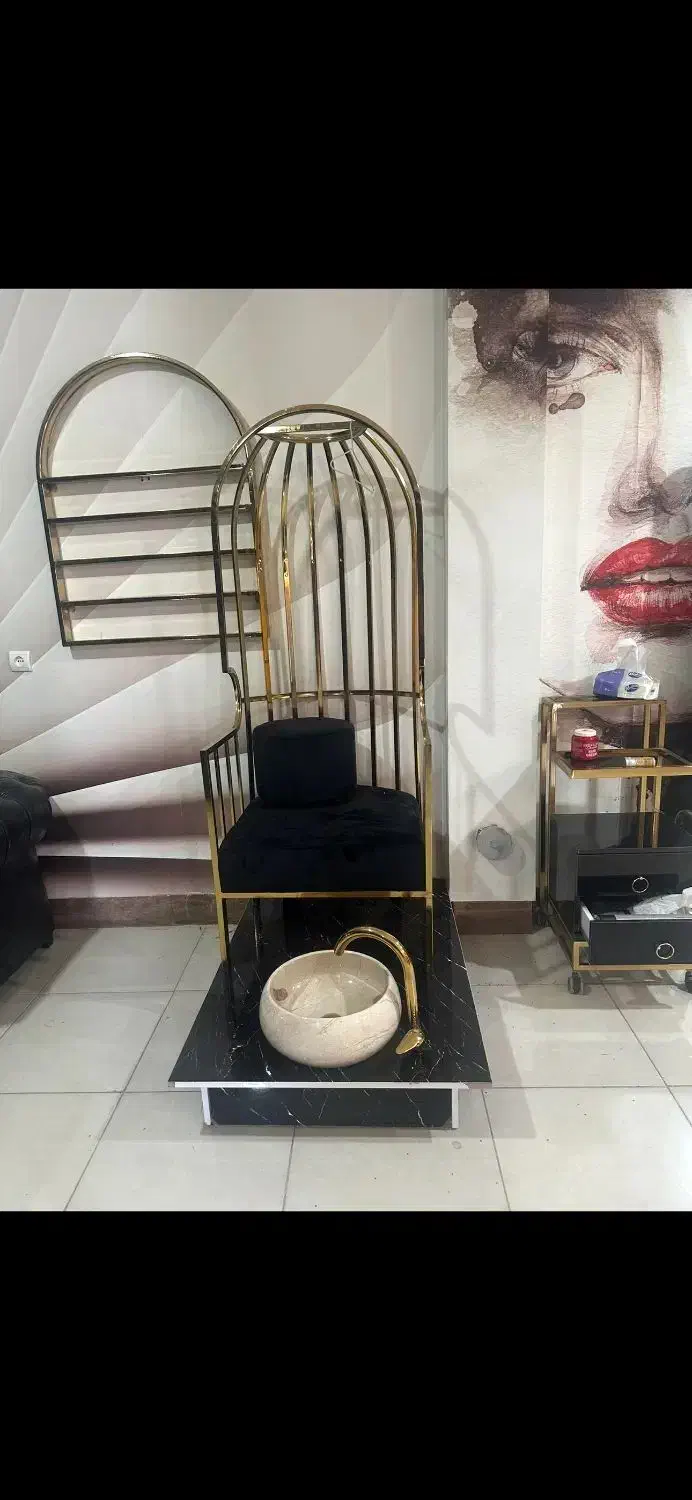 وسایل آرایشگاه|آرایشگاه و سالن‌های زیبایی|خرم‌آباد, |دیوار