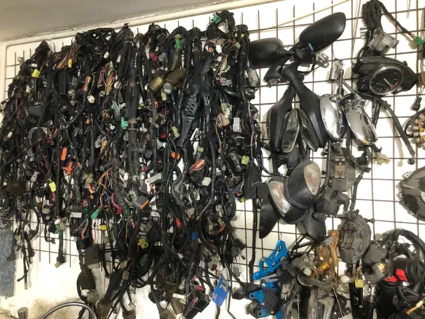 لوازم gsx cb cbr gsxr r1 r6|قطعات یدکی و لوازم جانبی|تهران, امیریه|دیوار