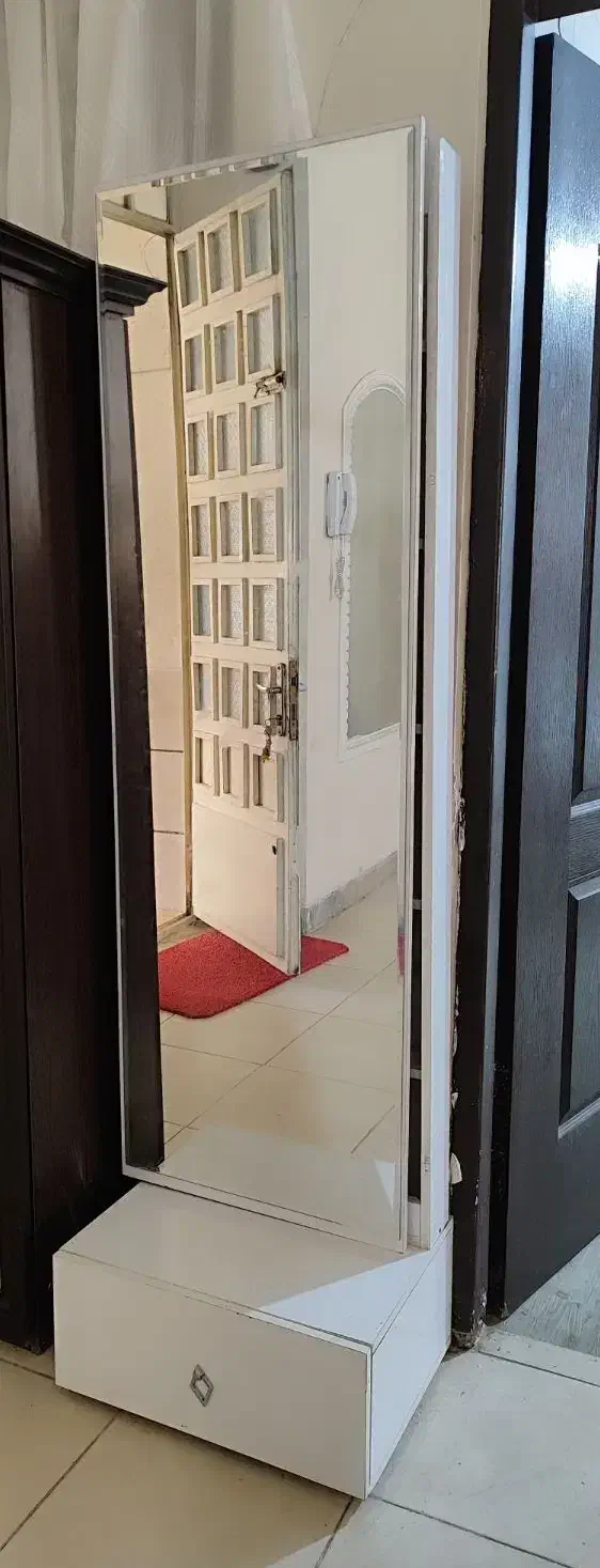 میز آرایشی|مبلمان خانگی و میز عسلی|شیراز, شهرک ولیعصر|دیوار