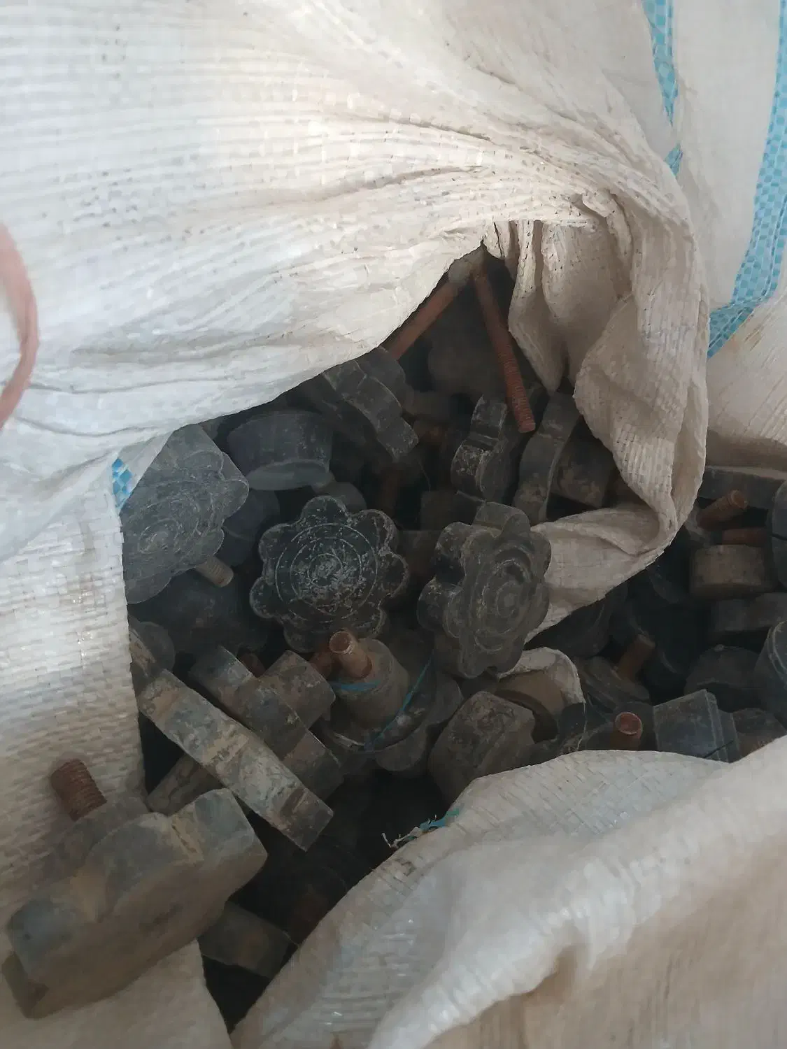 پایه صندلی|صندلی و نیمکت|خمینیشهر, |دیوار