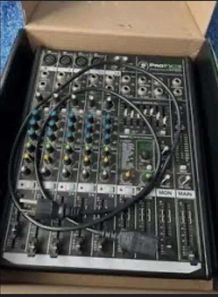 میکسر صدا مکی امریکایی درگاه دیجیتال و افکت کامل|آلات موسیقی|تهران, چیتگر شمالی|دیوار