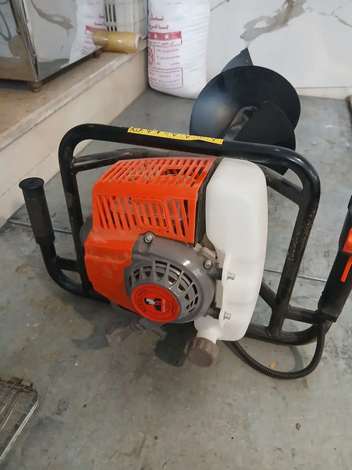 چاله کن|خدمات باغبانی و درختکاری|مشهد, دوست آباد|دیوار