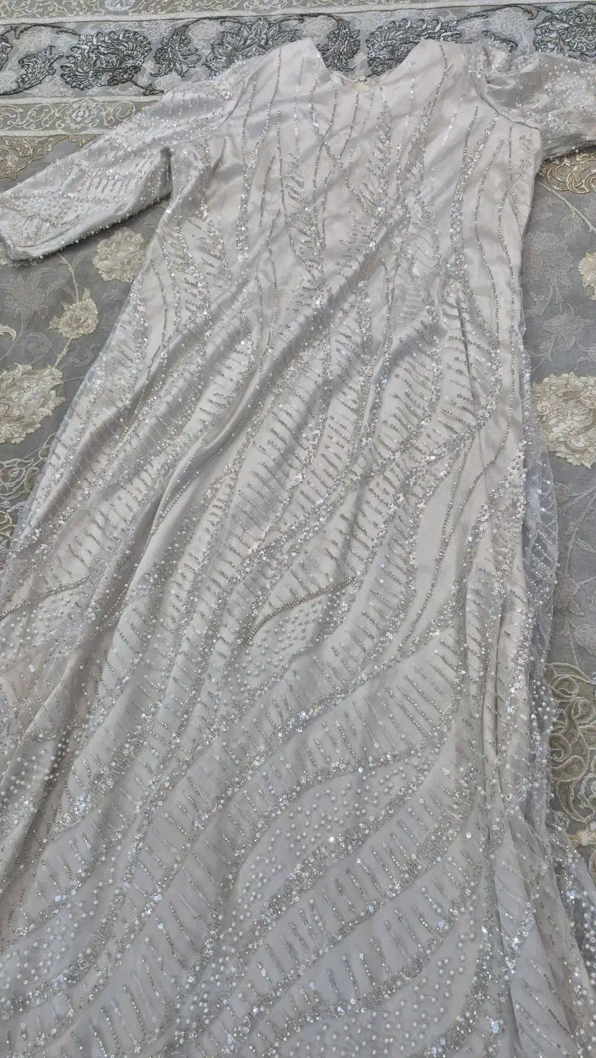 لباس مجلسی|لباس|ری, دولتآباد|دیوار