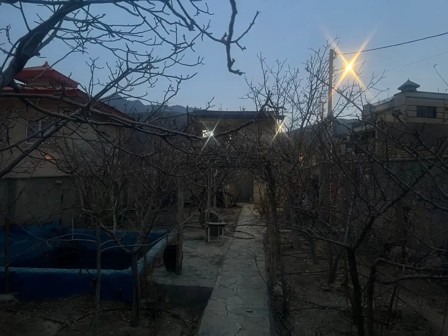 خانه باغ ۳۵۰متر زمین کوهپایه|فروش خانه و ویلا|شهمیرزاد, |دیوار