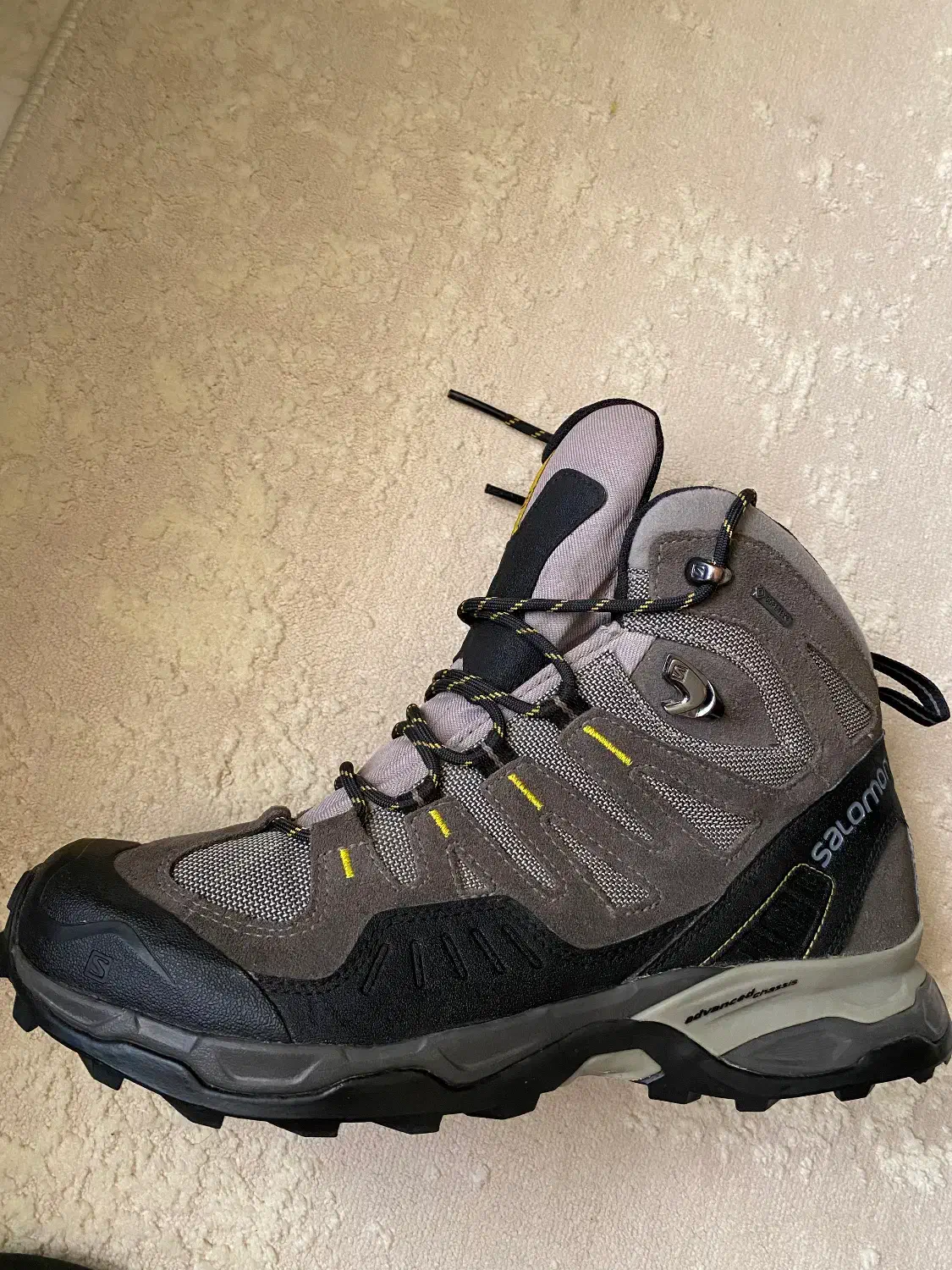 نیمبوت سالامون اصلی ویتنام|کیف، کفش، کمربند|تهران, ونک|دیوار