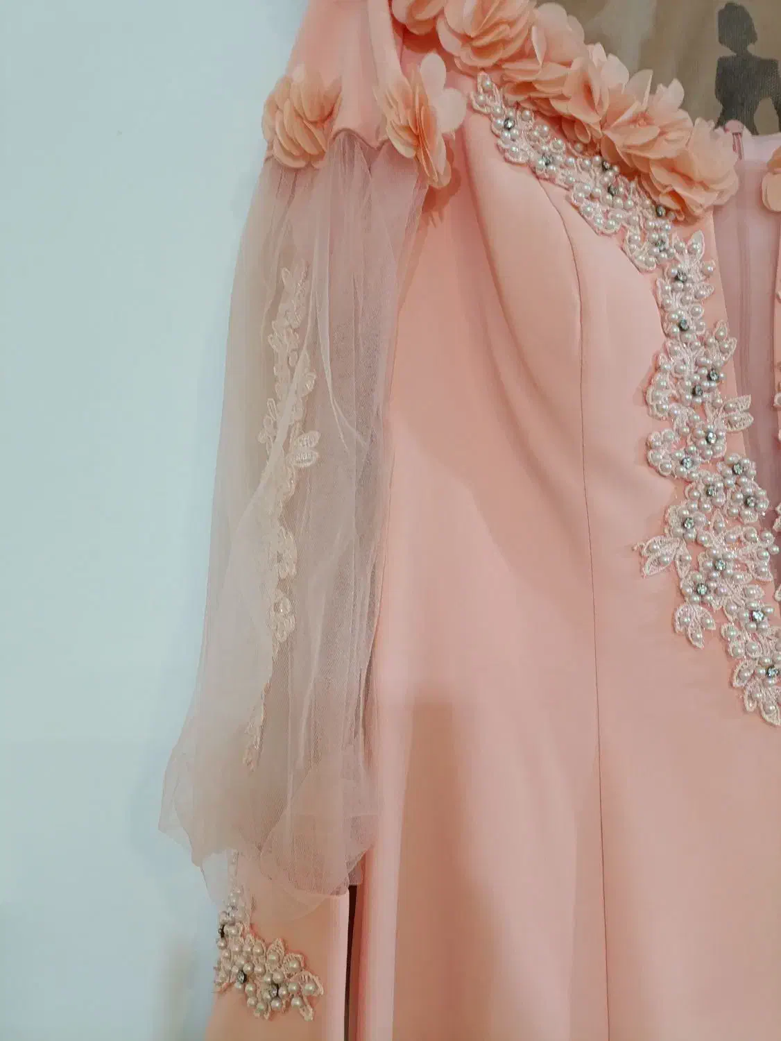 پیراهن مجلسی|لباس|سیلاخور, |دیوار