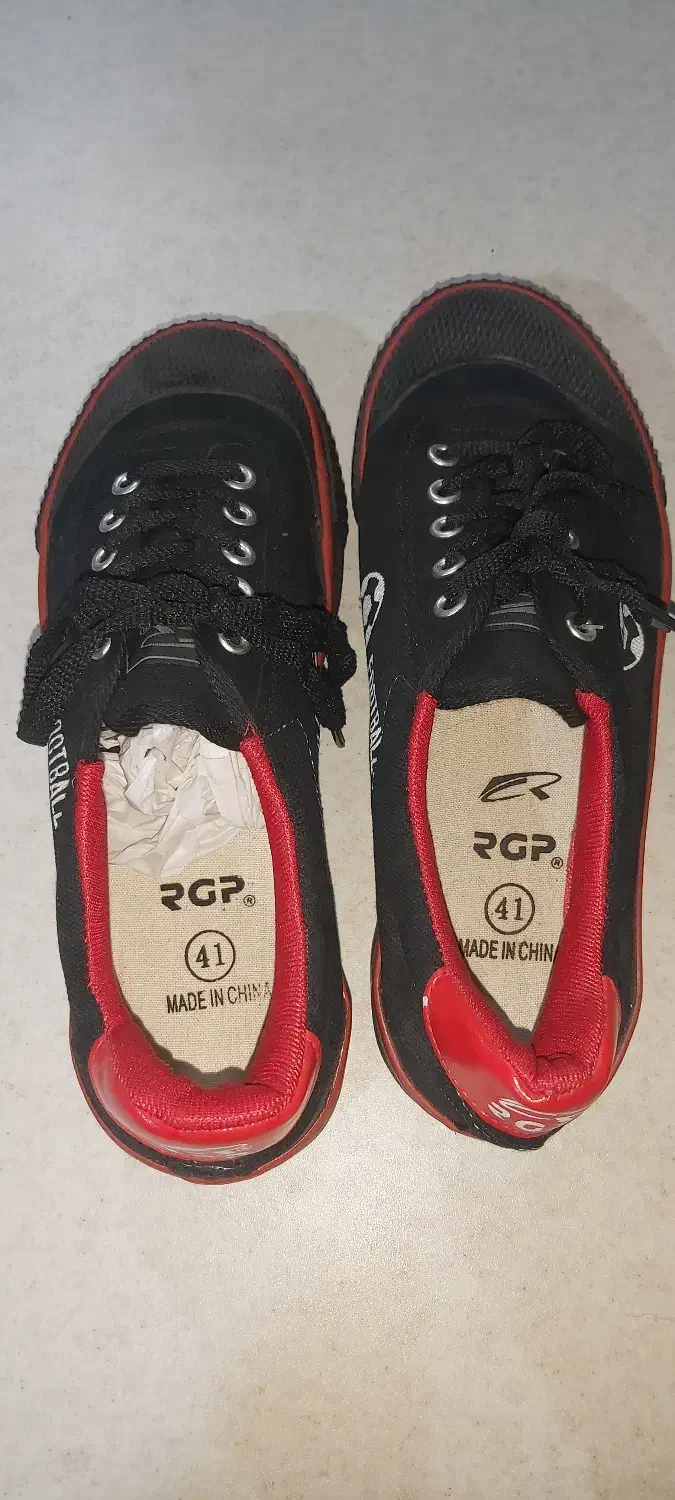 کفش فوتبال|کیف، کفش، کمربند|شیراز, آزادگان|دیوار