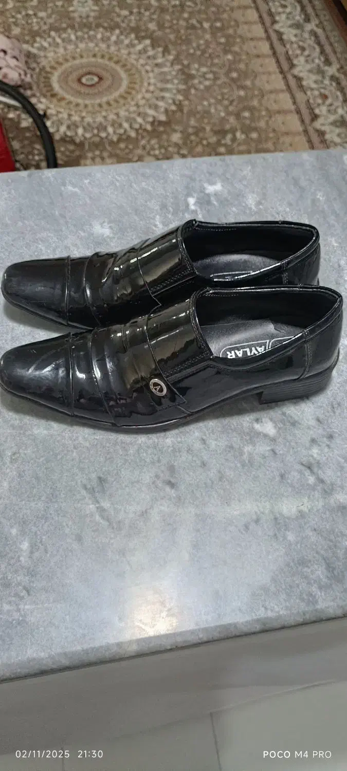 کفش ورنی|کیف، کفش، کمربند|مهاباد (آذربایجان غربی), |دیوار