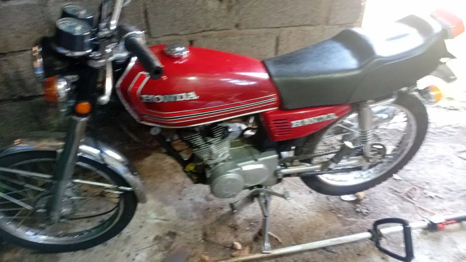 موتور|موتورسیکلت|لاهیجان, انقلاب|دیوار