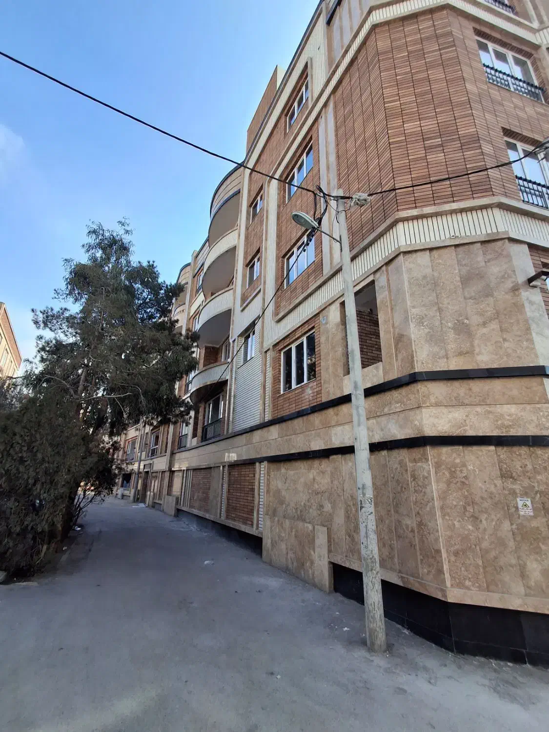 ۱۰۰ متری نوساز  / باغ فیض/ شهدای ۱۸ / وام دار|فروش آپارتمان|سمنان, |دیوار