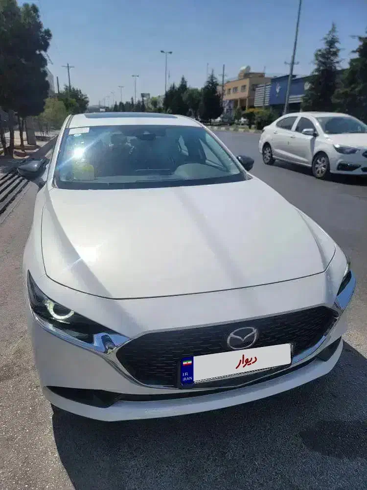مزدا ۳ سفیدوخاکستری داخل مارون ۲۰۲۵ با گارانتی رنگ|خودرو سواری و وانت|شیراز, دوکوهک|دیوار