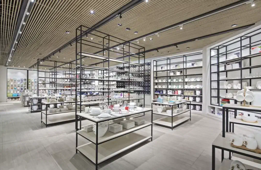 مغازه تجاری ۱۳۰متر خاص بینظیردرشلوغترین جای صادقیه|اجارهٔ مغازه و غرفه|تهران, صادقیه|دیوار