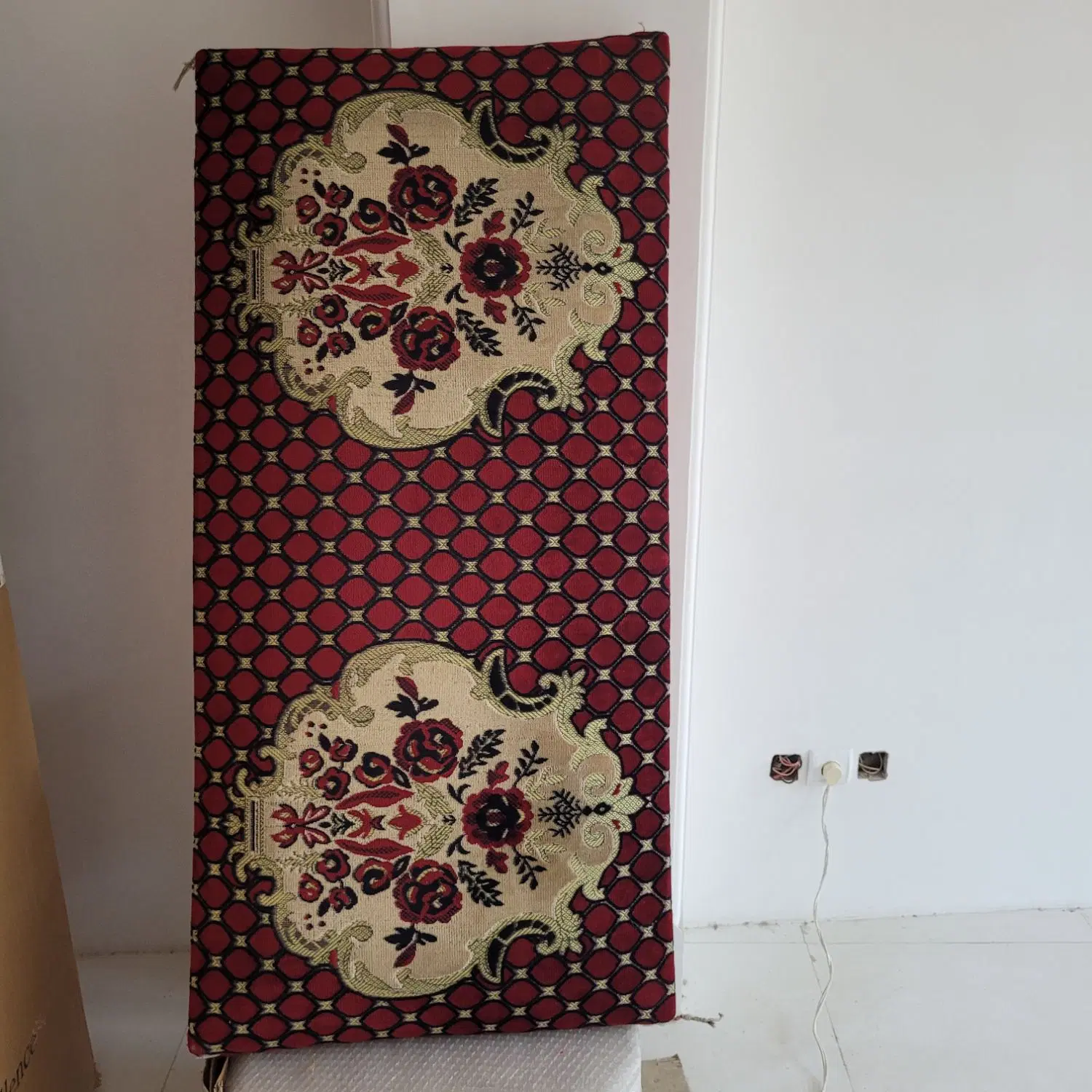 پشتی|پشتی|بهارستان, |دیوار