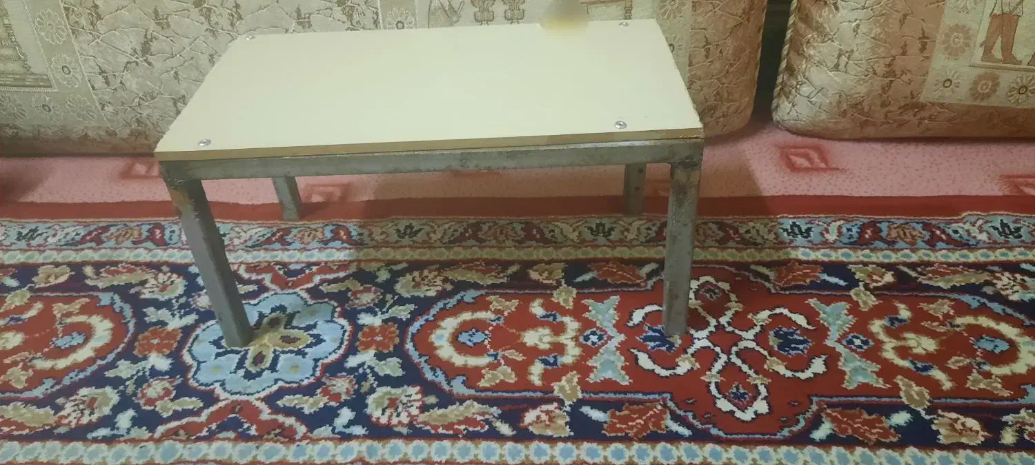 چهارپایه فلزی و سیخ صحرایی تاشو|صندلی و نیمکت|دهلران, |دیوار