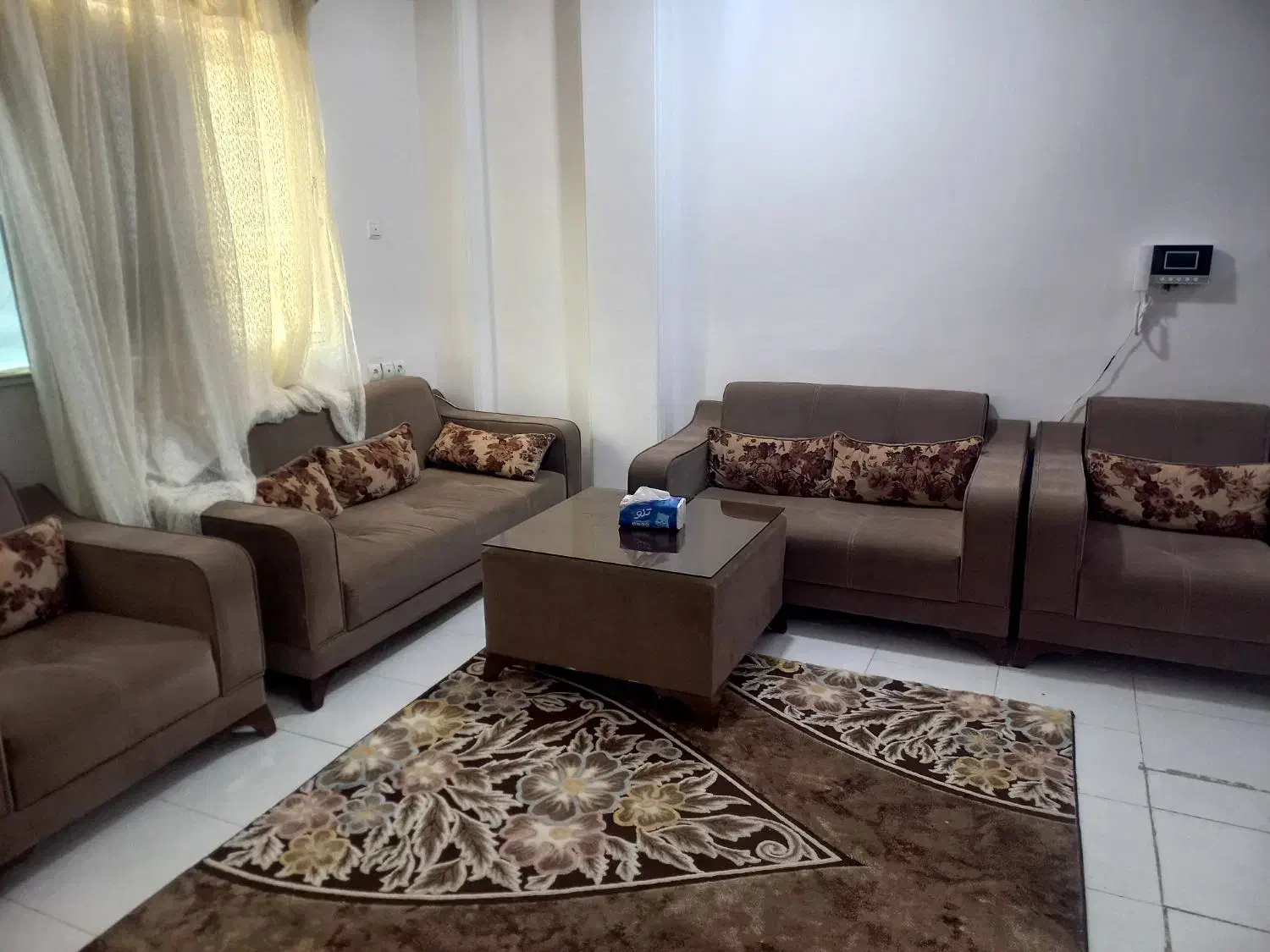 فروش مبل ۷نفره کاملا سالم|مبلمان خانگی و میز عسلی|بندرعباس, |دیوار