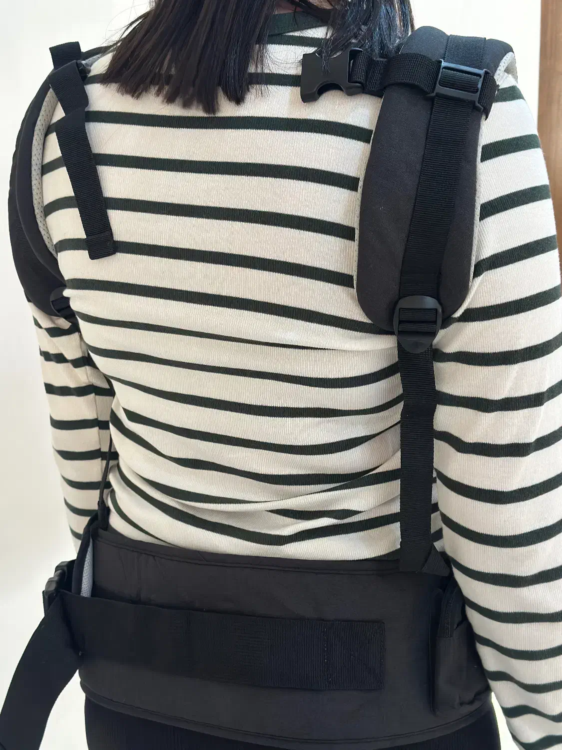 آغوشی بچه|کالسکه و لوازم جانبی|رشت, معلم|دیوار