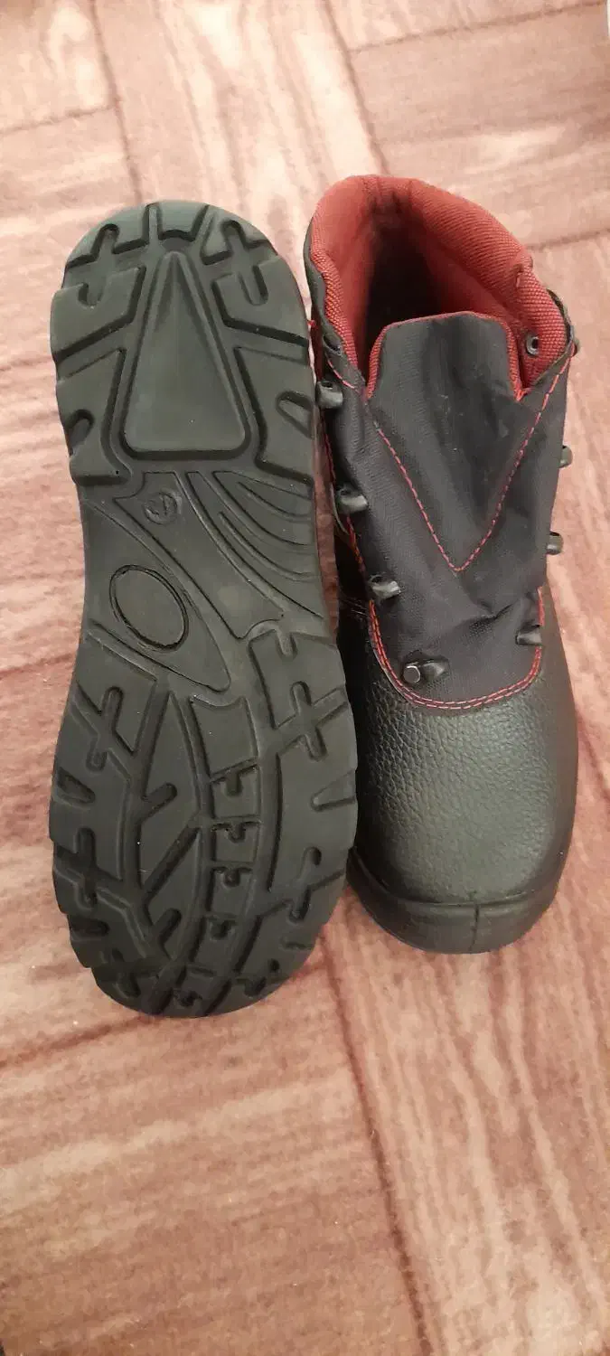 کفش ایمنی|کیف، کفش، کمربند|اردبیل, |دیوار