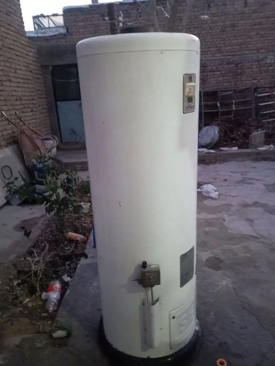 آبگرمکن|آبگرمکن، پکیج، شوفاژ|خوی, |دیوار