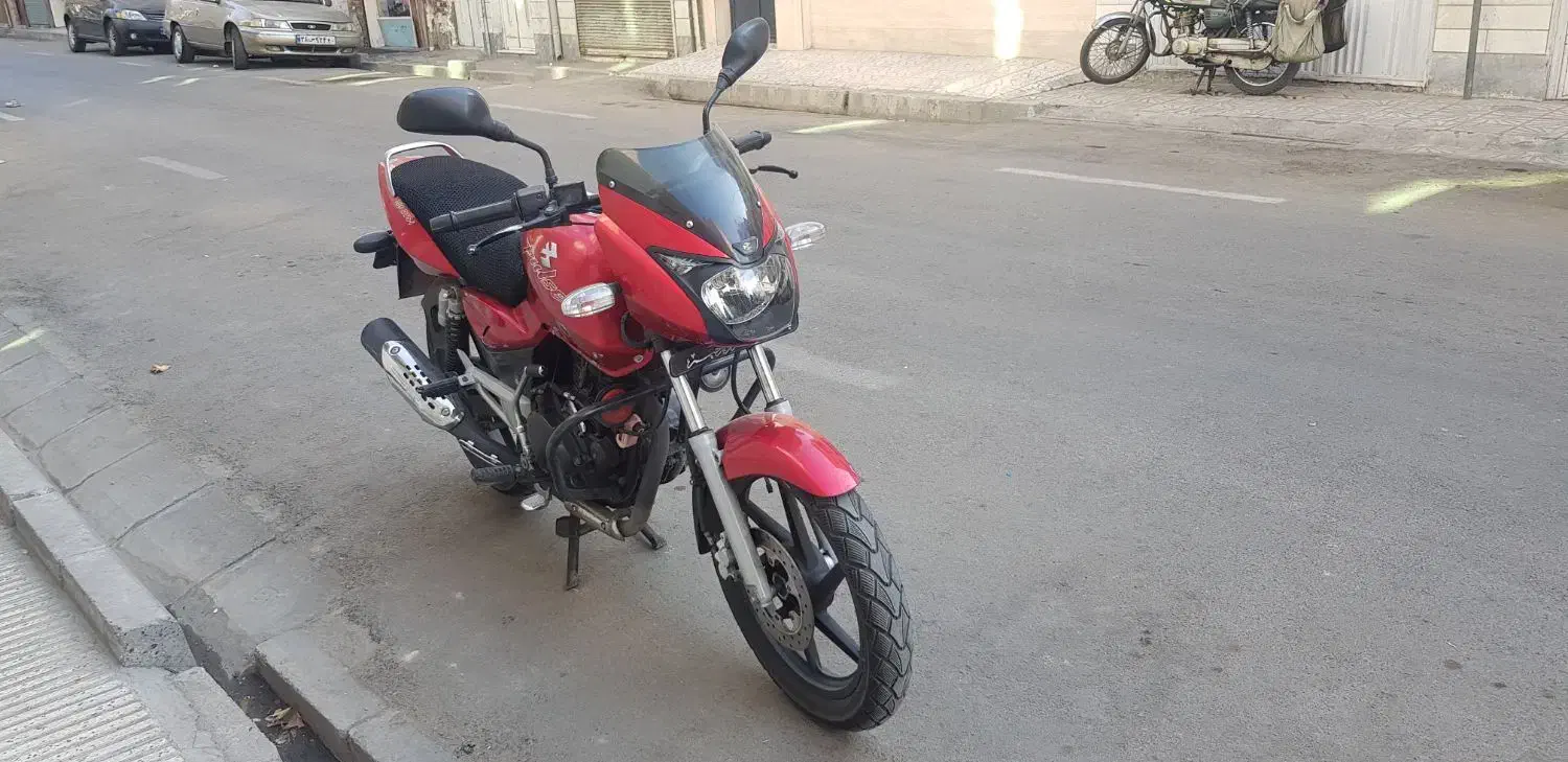 موتور پالس ۱۸۰ دی تی اس|موتورسیکلت|تهران, بیسیم|دیوار