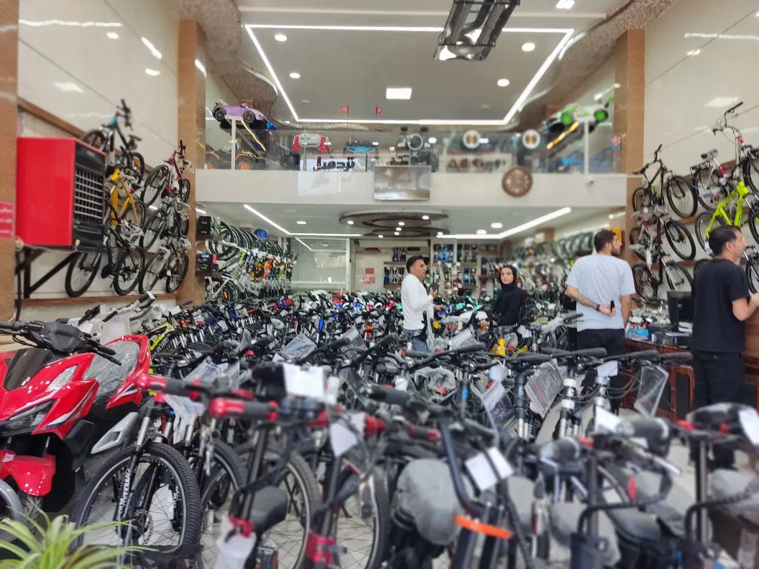 &طراحی نوین ، سرعت بینظیر دوچرخه در فروشگاه طالبی|دوچرخه، اسکیت، اسکوتر|اصفهان, شهرک ولیعصر|دیوار