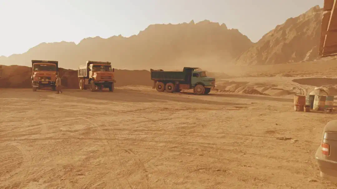 نیرویی نیمه ماهر و ماهر سنگ شکن و ماسه|استخدام صنعتی، فنی، مهندسی|یزد, |دیوار