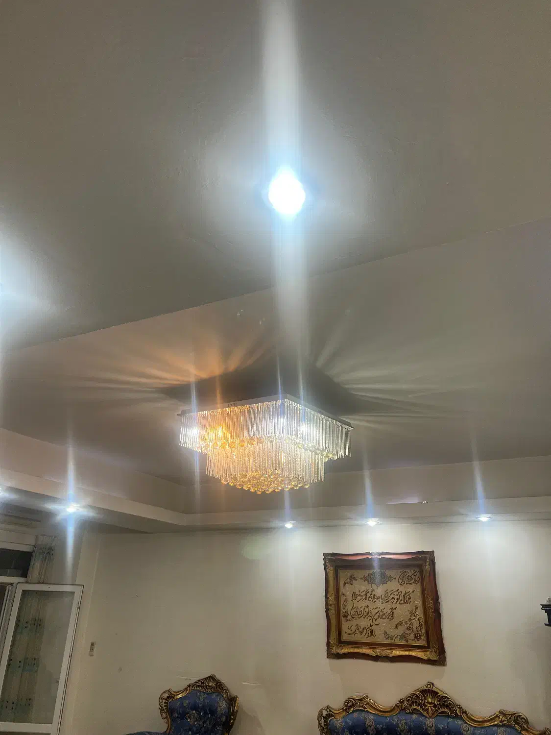 لوستر کاملا سالم،نور و روشنایی کاملا عالی،با تخفیف|لوستر و چراغ آویز|تهران, جنت‌آباد شمالی|دیوار