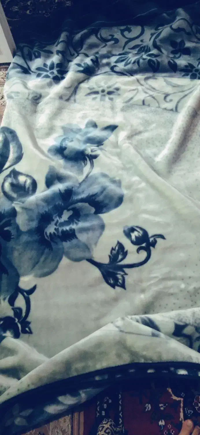 دو عدد پتو دو نفره گلبافت در حد|رختخواب، بالش، پتو|قم, ژاندارمها|دیوار