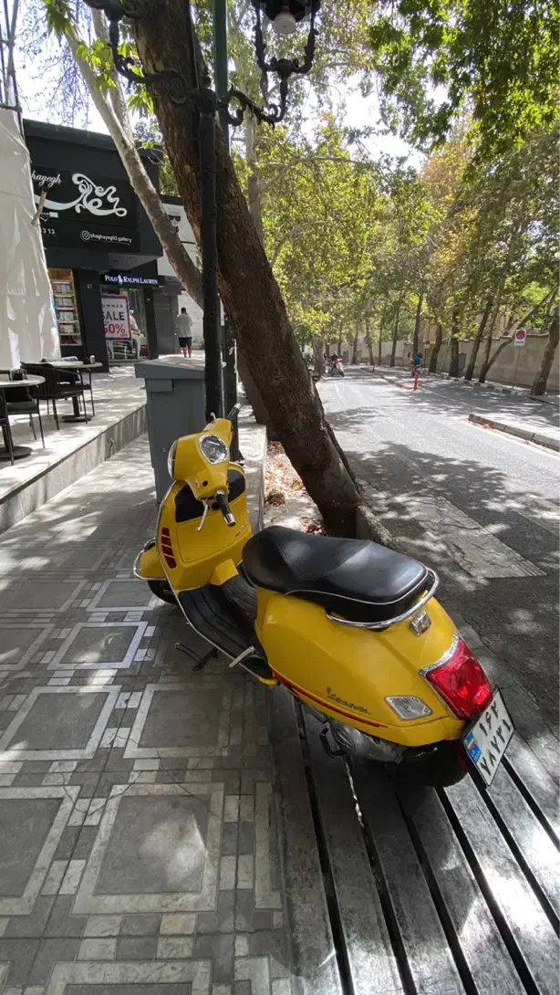 Vespa GTS 250 malosi|موتورسیکلت|تهران, شهر زیبا|دیوار