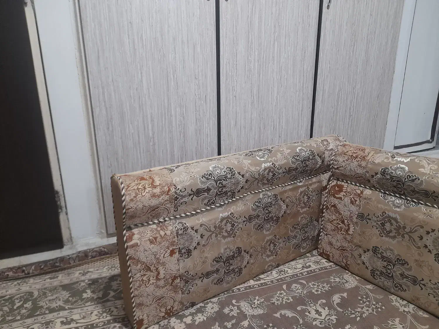 پشتی تمیزسالم|پشتی|اسلام‌شهر, شهرک امام حسین (میان آباد)|دیوار