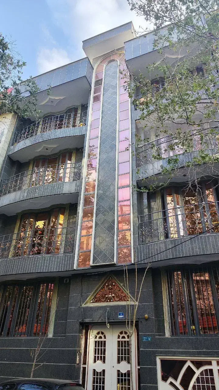 ۷۶متری ۲خواب . اشرفی اصفهانی فکوری . کم واحد|فروش آپارتمان|تهران, پونک|دیوار