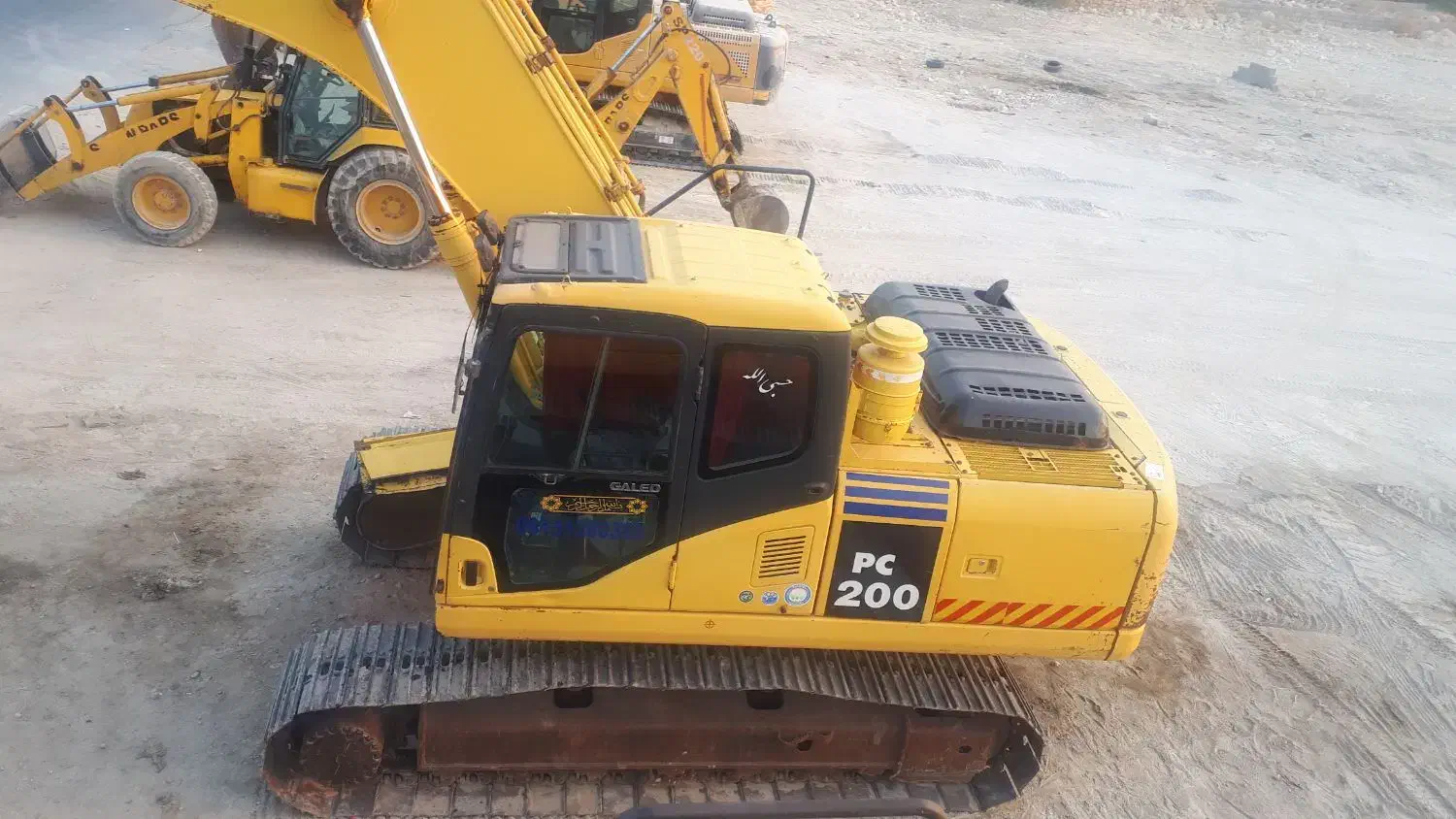 فروش بیل ۲۰۰خط۷|خودرو سنگین|باغ بهادران, |دیوار