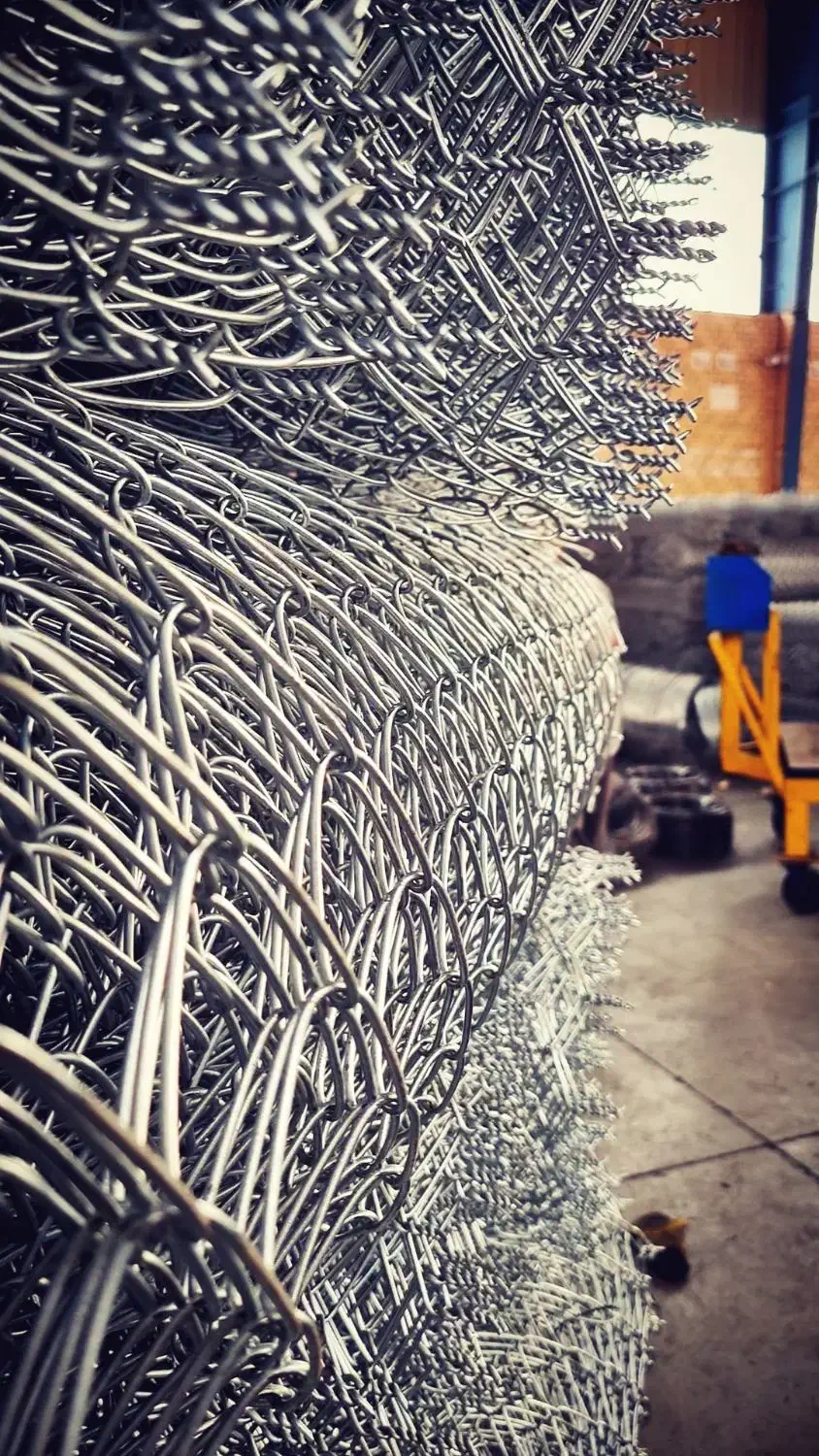 فنس/میلگرد/قوطی/تیرآهن|مصالح و تجهیزات ساختمان|شیراز, شهرک صنعتی شیراز|دیوار