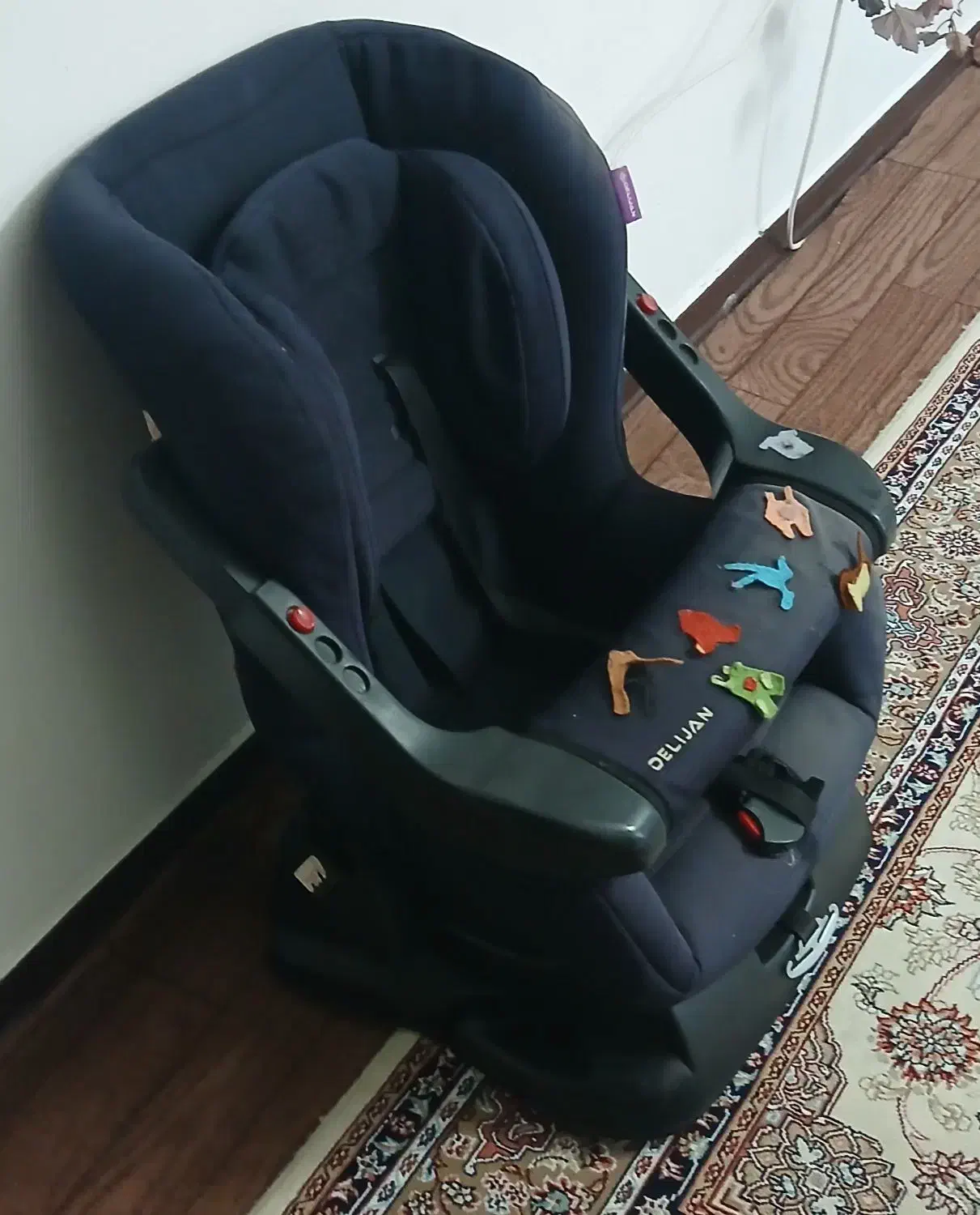 صندلی ماشین بچه الیت|تخت و صندلی بچه|پردیس, فاز ۳|دیوار