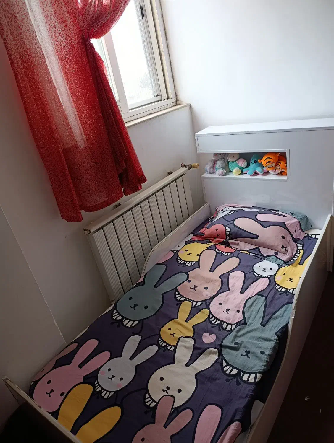 تخت نوجوان باتشک|تخت و سرویس خواب|قائم‌شهر, |دیوار