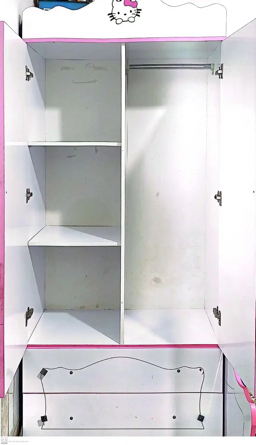 کمد|جاکفشی، کمد، دراور|شیراز, کوشک میدان|دیوار