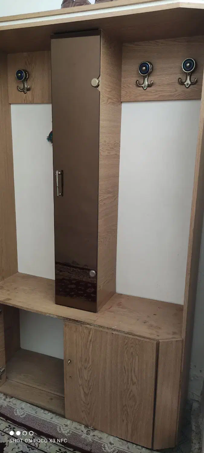 جاکفشی چوبی|جاکفشی، کمد، دراور|ایرانشهر, |دیوار