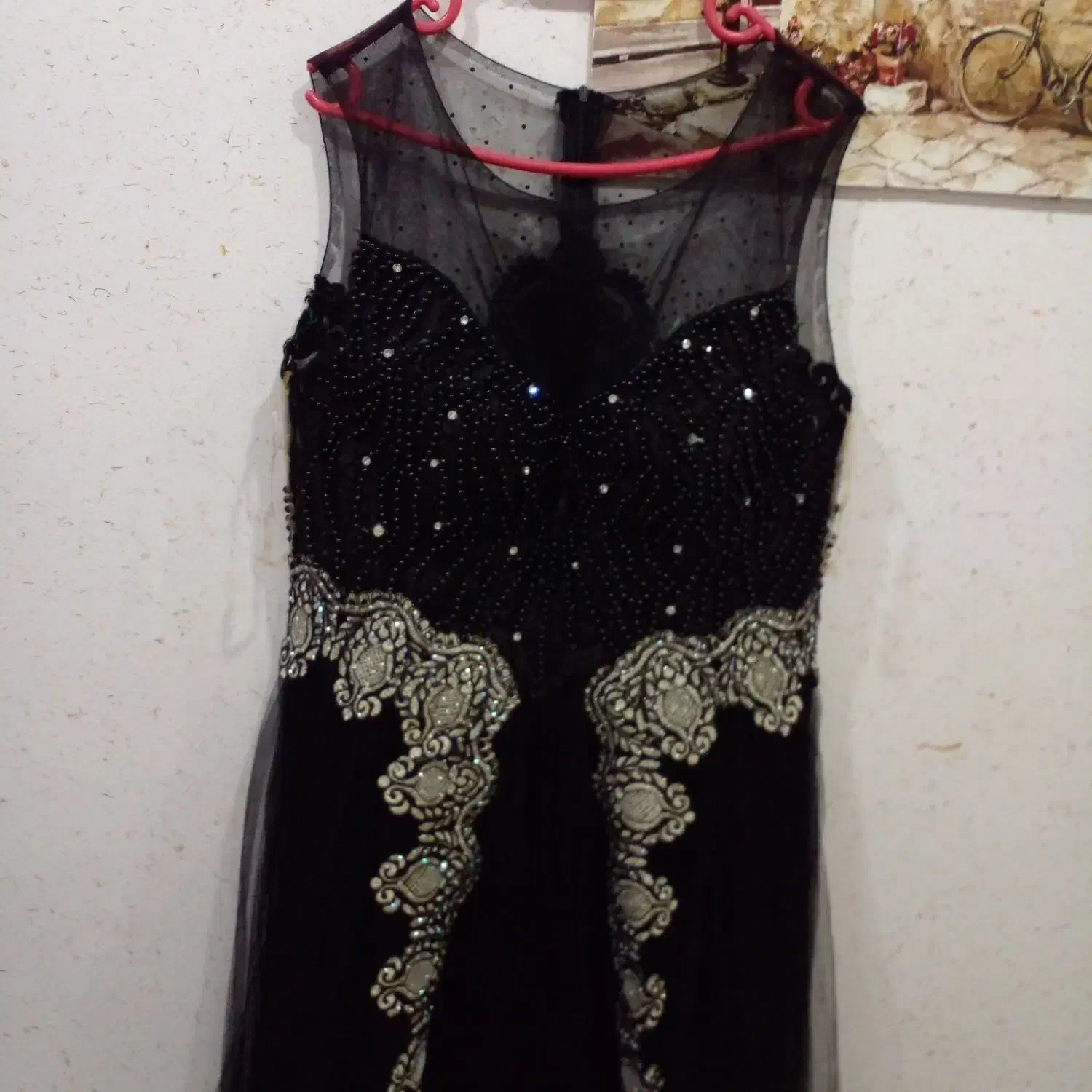 ماکسی زنانه|لباس|صدرا-فارس, فاز ۱|دیوار