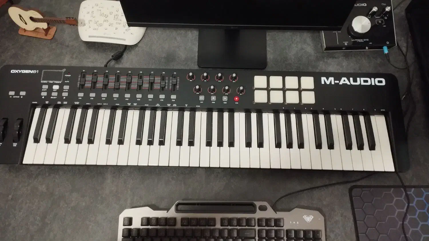 میدی کنترلر استودیویی|پیانو، کیبورد، آکاردئون|قائمشهر, |دیوار